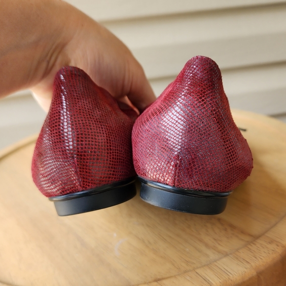 AGL burgundy flats size 40.5 - Picture 8 of 10